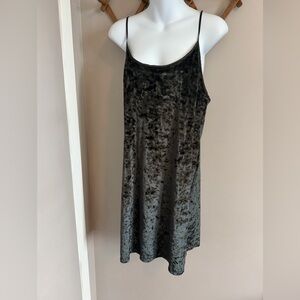 HTF Victoria’s Secret Black Crushed Velvet Slip Dress NWT M/L